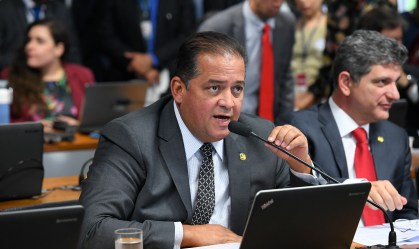 Parlamentar indica que Congresso irá derrubar vetos sobre órgãos de pesquisa