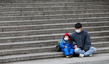 China deve reduzir meta de crescimento e aumentar gastos para estimular economia
