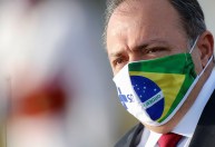 Ministério Público Militar arquiva acusações contra Pazuello e comandante