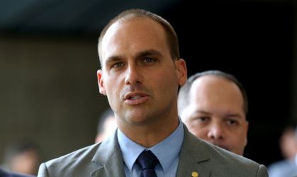 Eduardo Bolsonaro é destituído da liderança do PSL; Joice assume o posto