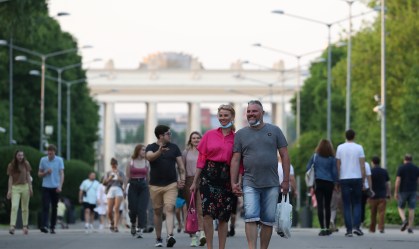 Cai o número de novos casos de coronavírus na Rússia