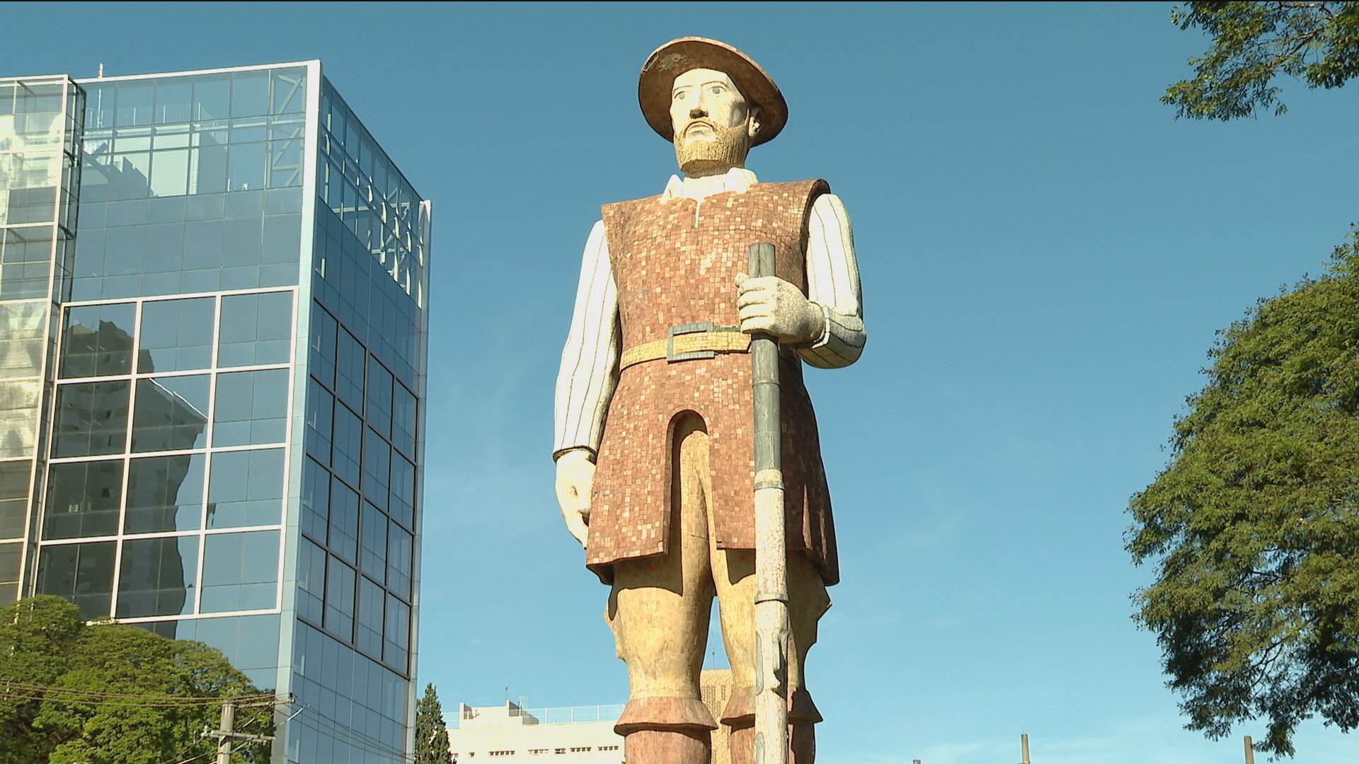 Estátua em homenagem ao bandeirante Borba Gato, na cidade de São Paulo (11.jun.2 Estátua em homenagem ao bandeirante Borba Gato, na cidade de São Paulo (11.jun.2