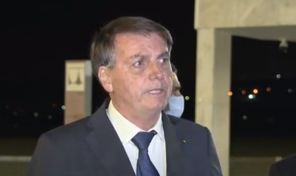 Bolsonaro diz que Toffoli está equivocado ao falar em 'atitudes dúbias'