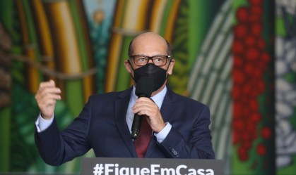 Reabertura é precoce e pode gerar novo pico de Covid-19, diz Dimas Covas