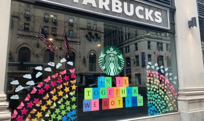 Starbucks vai vincular pagamento de executivos às metas de diversidade em 2021