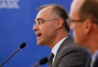 Parlamentares evangélicos ampliam pressão sobre Senado e falam em “guerra santa”