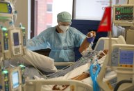 Confusão mental, delírios e risco de AVC estão entre danos cerebrais da Covid-19