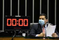 Advocacia-Geral da União deve defender reeleição só para Davi Alcolumbre