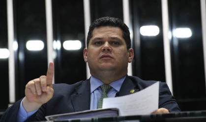 Davi Alcolumbre diz que Congresso votará LDO no dia 16 de dezembro