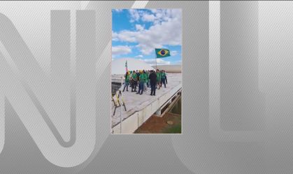 Grupo tenta invadir Congresso Nacional
