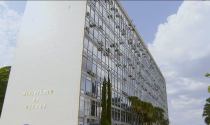 28 mil militares não devolveram o auxílio emergencial