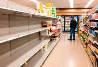 Supermercados nos EUA enfrentam desabastecimento com Ômicron e crise climática