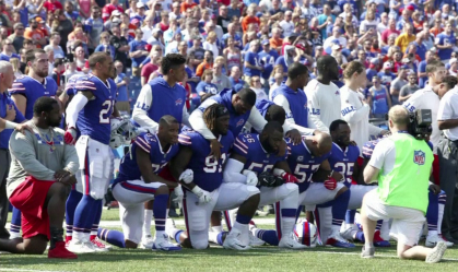 Trump diz que não assistirá NFL e futebol caso jogadores ajoelhem durante hino