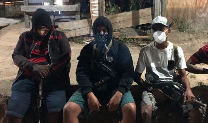 Traficantes do Rio distribuem medicamentos nas favelas
