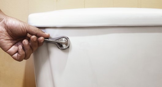 Descarga de vaso sanitário