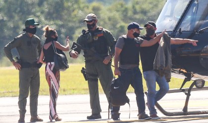 Operação que prendeu Queiroz cumpriu mandado em imóvel vizinho ao de Bolsonaro