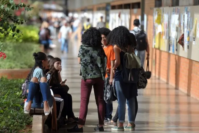 cota universidade