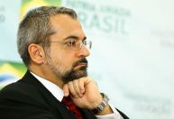 Justiça recusa indenização pedida por Weintraub contra Boulos por chamá-lo de “vagabundo”