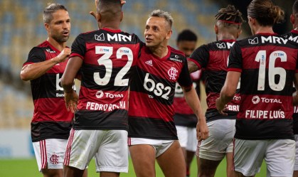 Flamengo vence Bangu no retorno do primeiro estadual do país