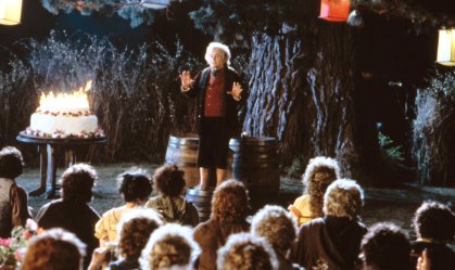 Ian Holm, o Bilbo Bolseiro de ‘O Senhor dos Anéis’, morre aos 88 anos