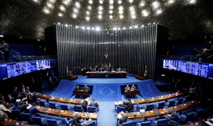 Senado aprova novo marco do saneamento básico e texto segue para sanção