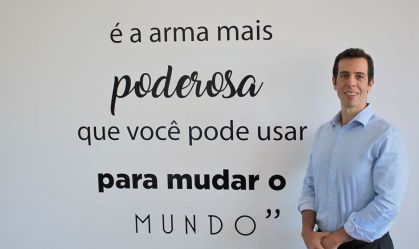 Cotado para MEC, secretário de Educação do PR se reúne com Bolsonaro nesta terça