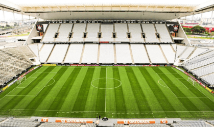 Oito atletas e cinco funcionários do Corinthians testam positivo para Covid-19