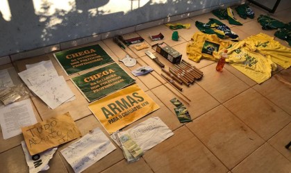 Polícia cumpre mandado de busca e apreensão em chácara do grupo ‘300 do Brasil’
