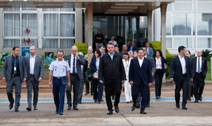 Bolsonaro diz que manifestação do dia 15 é espontânea, mas pede participação