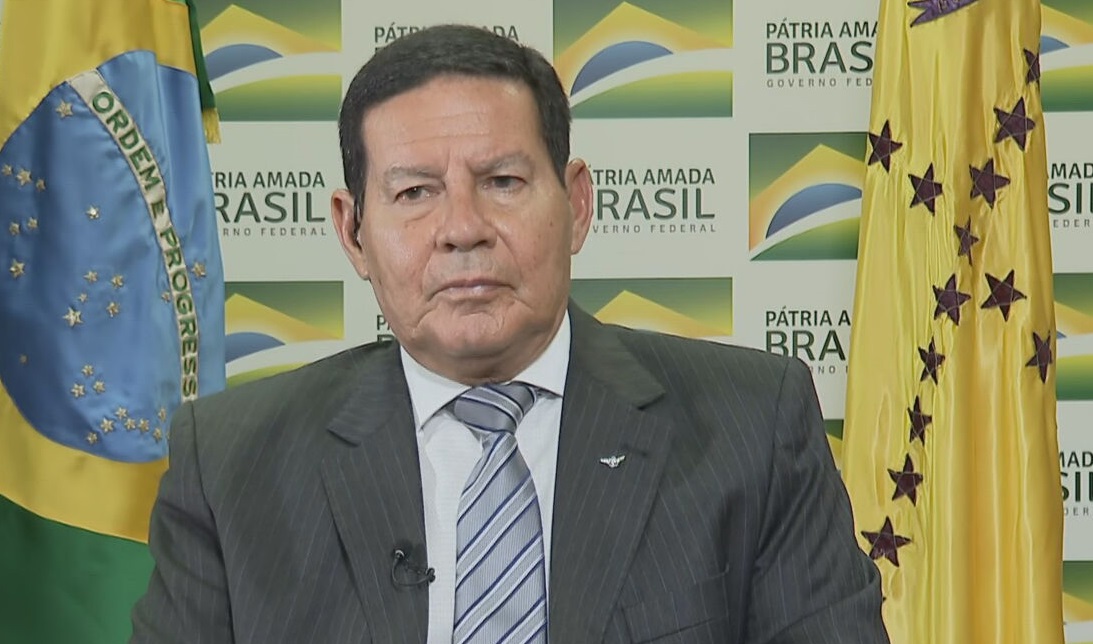 O vice-presidente Hamilton Mourão (PRTB) fala à CNN