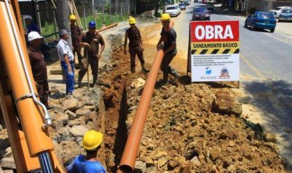 Obra de saneamento em Joinville (SC)