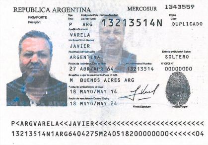 Passaporte falso usado pelo traficante italiano Nicola Assisi