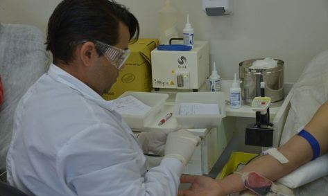 Bolívia autorizou o uso de plasma sanguíneo para o tratamento de pessoas infecta