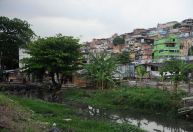 RJ: polícia faz operação contra lavagem de dinheiro do tráfico em associação de moradores na Maré