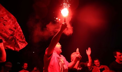 Após jejum de 30 anos, Liverpool conquista título inglês