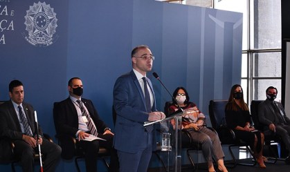 Rede pede que STF abra inquérito para investigar dossiê do Ministério da Justiça