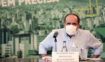 Covid-19 avança, e BH volta a fechar atividades não essenciais