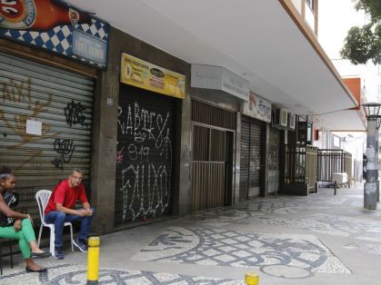 Comércio de rua e salões de beleza poderão reabrir no Rio