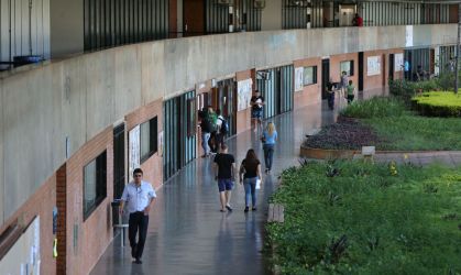 Universidades querem evitar descontos para estudantes no período da pandemia
