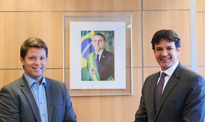 Mario Frias falta a reunião na Câmara para expor planos para cultura