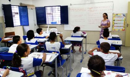 Reajuste para professores, PIB dos EUA e mais da noite de 27 de janeiro