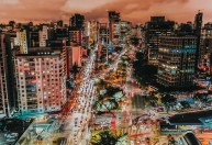 Preço de venda de imóveis comerciais desacelera em 2022, aponta FipeZap