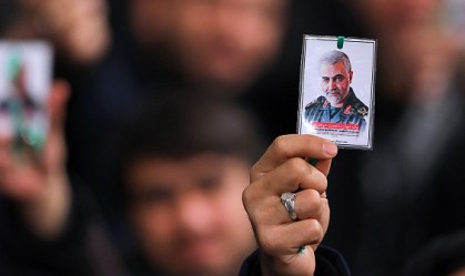Irã emite mandado de prisão para Trump por morte de Qasem Soleimani