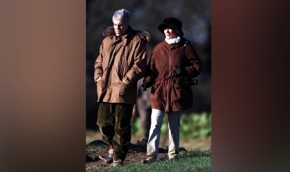 Julgamento de Ghislaine Maxwell enfoca seu relacionamento com Jeffrey Epstein