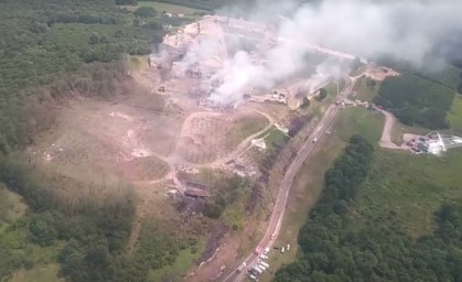 Vista aérea da região onde fábrica registrou uma grande explosão