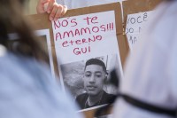 Delegado diz que jovem foi executado por policial e ex-PM