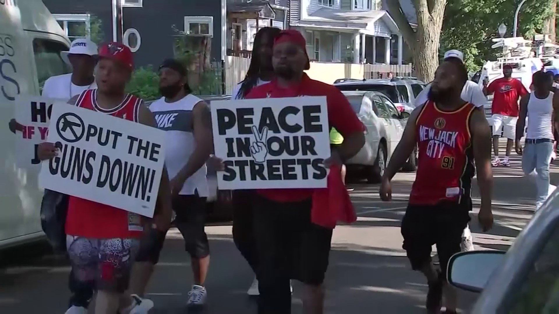 Protesto em Chicago após morte de Natalia Wallace, de 7 anos, atingida por tiro