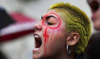Dia Internacional da Mulher tem críticas a Bolsonaro e homenagens a Marielle