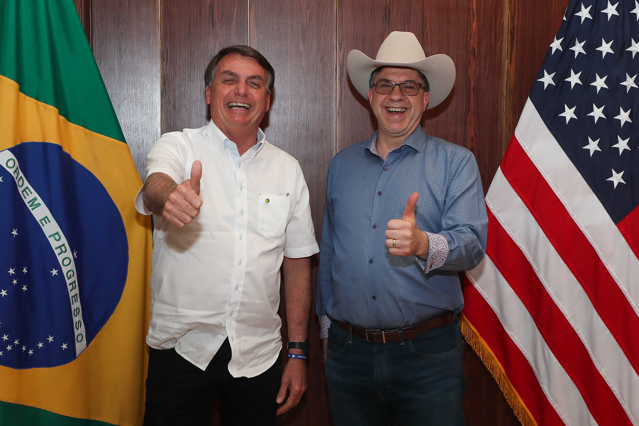 O presidente Jair Bolsonaro e o embaixador dos EUA no Brasil Todd Chapman