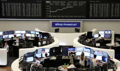 Após anúncio de estímulos financeiros, bolsas europeias reagem e voltam a subir